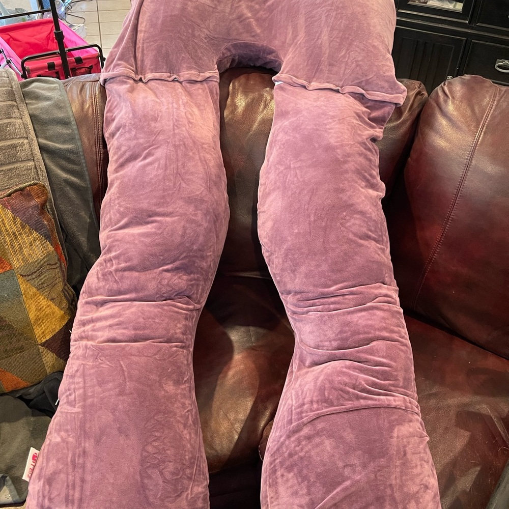 Pregnancy body pillow